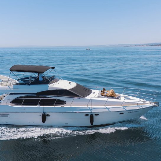 Málaga - Alquiler yate de lujo Azimut 58. Marbella