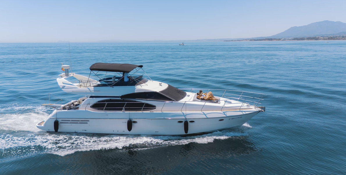 Málaga - Alquiler yate de lujo Azimut 58. Marbella